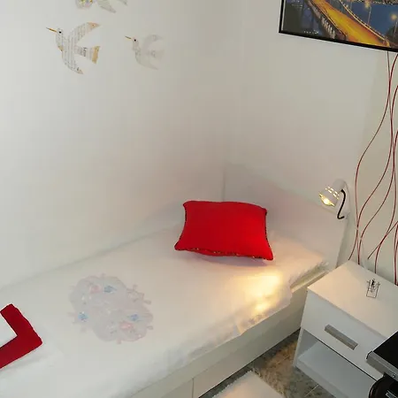 Apartment Deni *