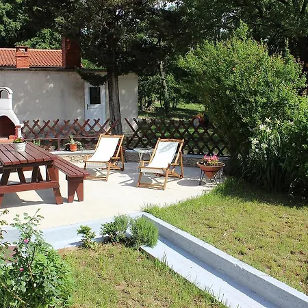 Apartment Deni *